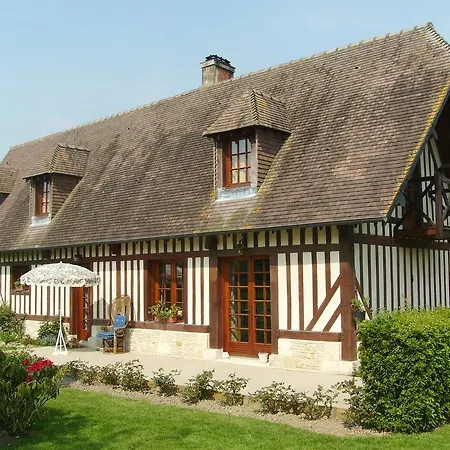 Chez Corinne Fourneville