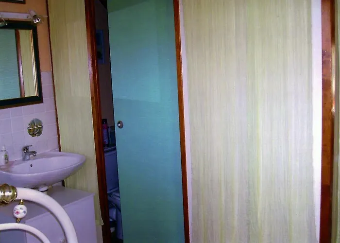 Chez Corinne Bed & Breakfast 3*